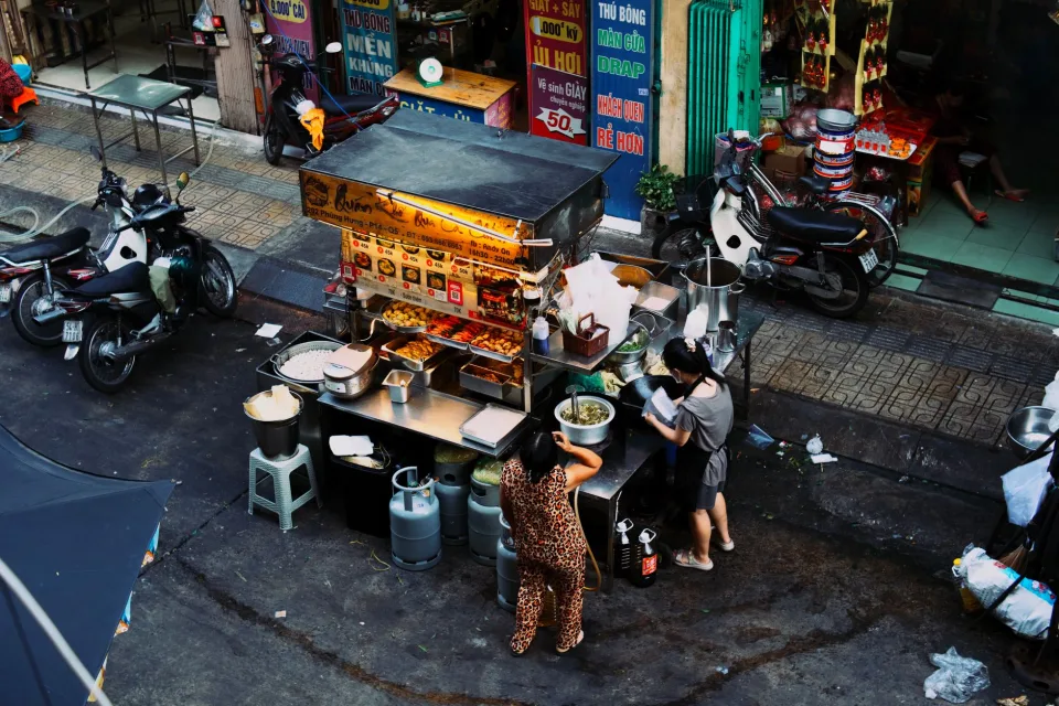 Bốn bước, ly nào cũng vậy